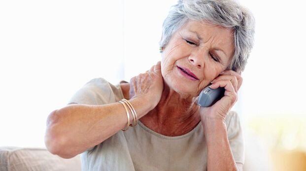 Darkness of the eye and dizziness is a symptom of hypertension
